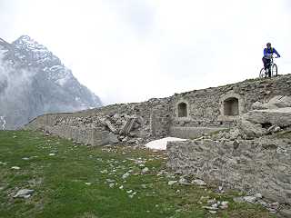 fortificazioni sulla Cima del Bosco