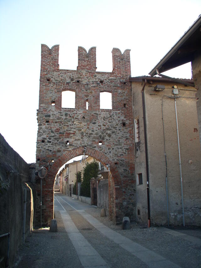 Porta Ferronia